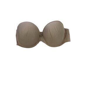 Chantelle Strapless Bra Women's Size 36D Nude Gently used condition Clean smoke